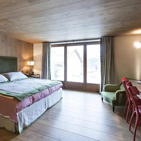 Apartment A Ten Minute Drive From The Centre Silvaplana